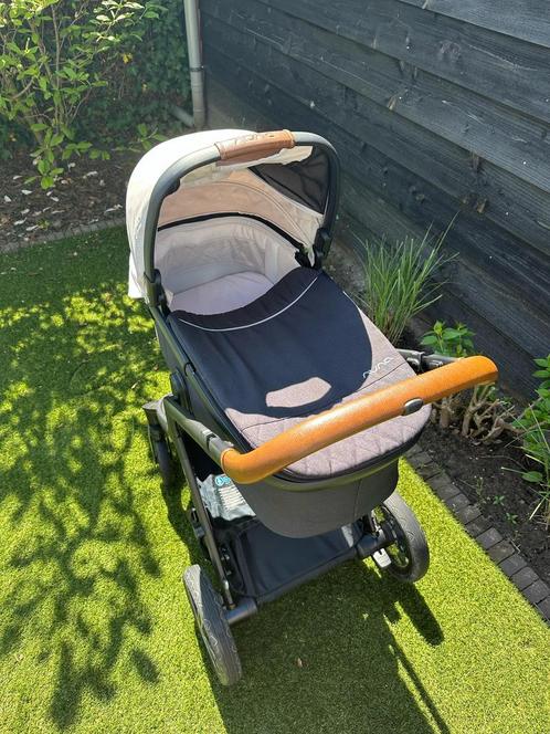 Nuna Demi Grow beige, zeer goede staat, Kinderen en Baby's, Kinderwagens en Combinaties, Zo goed als nieuw, Overige merken, Met reiswieg