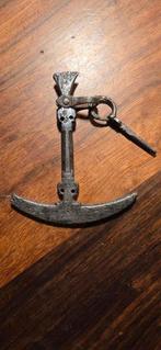 Vuursteenhamer met zundgat priem musket 17e/18e eeuw, Verzamelen, Ophalen of Verzenden, Landmacht, Nederland