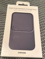 Samsung Wireless Charger Duo – Nieuw & Ongeopend, Telecommunicatie, Mobiele telefoons | Telefoon-opladers, Ophalen of Verzenden