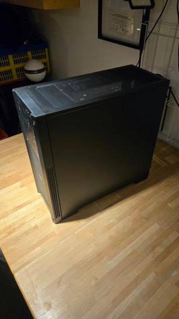 Corsair Carbide Series 300R window beschikbaar voor biedingen