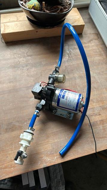 SHURflo waterpomp beschikbaar voor biedingen