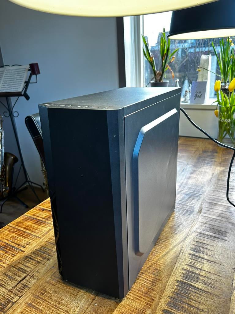 Intel Desktop computer, Computers en Software, Ophalen of Verzenden, Zo goed als nieuw, Gaming, HDD