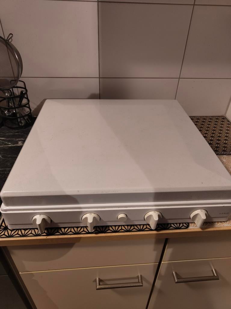 Vrijstaand etna gas fornuis 4 pits, Ophalen, 4 kookzones, Zo goed als nieuw, Gas