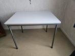 Stevige tafel, Ophalen