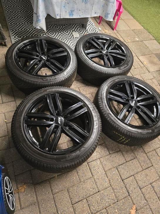 hele mooie set orgineel ats velgen 18 inch 5x112 winterbande, Auto-onderdelen, Banden en Velgen, Banden en Velgen, Winterbanden