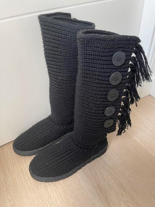 Ugg /Uggs zwart maat 39, met heerlijk schapenvacht voetbed, Kleding | Dames, Schoenen, Gedragen, Hoge laarzen, Zwart, Ophalen of Verzenden