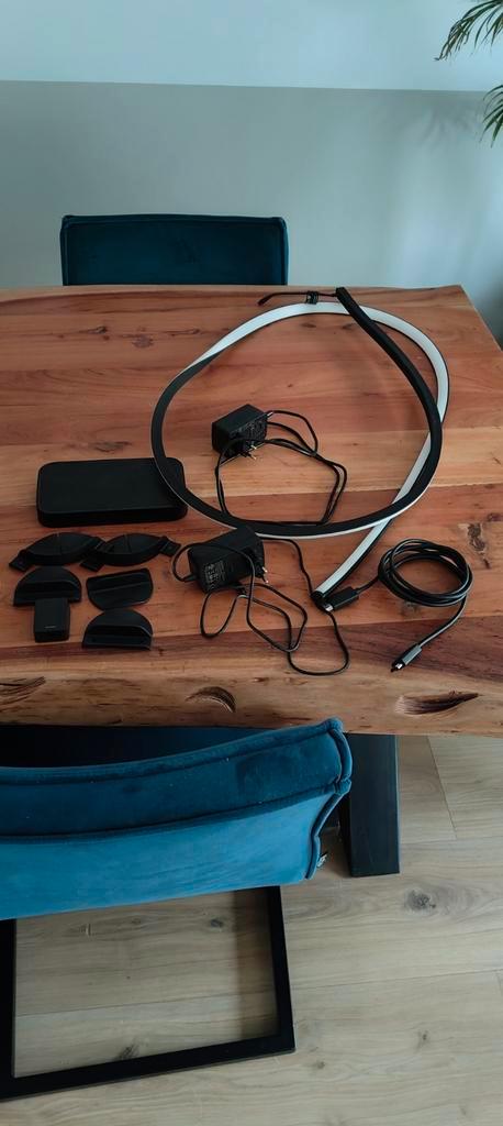 Philips Hue Play HDMI Sync Box + Gradient Lightstrip 65", Audio, Tv en Foto, Converters, Zo goed als nieuw, Ophalen of Verzenden