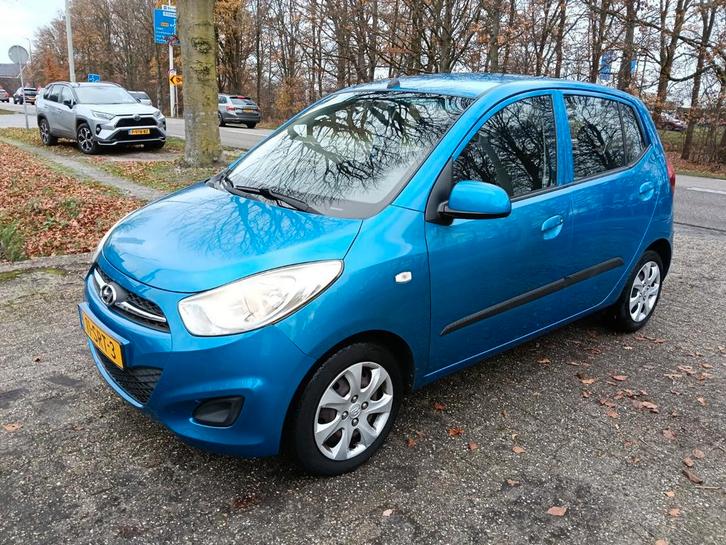 Hyundai i10 1.25 I 5DR AUT 2011 Blauw, Auto's, Hyundai, Bedrijf, i10, Benzine, C, Hatchback, Automaat, Origineel Nederlands, Blauw