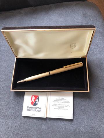 24K Vergulde Pen beschikbaar voor biedingen