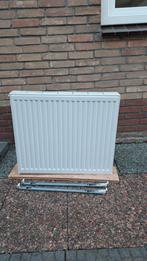 Radiator 70bx60hx10d, Doe-het-zelf en Verbouw, Verwarming en Radiatoren, Ophalen, 30 tot 80 cm, Radiator, Zo goed als nieuw