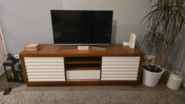 Massief houten tv-meubel (1805845 cm), Huis en Inrichting, Kasten | Televisiemeubels, Gebruikt, Minder dan 100 cm, 150 tot 200 cm
