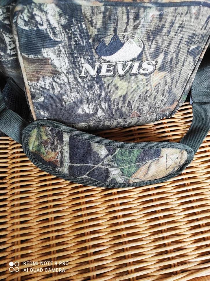 Nevis Koeltas Vistas met camouflageprint, Watersport en Boten, Hengelsport | Algemeen, Nieuw, Koffer of Tas, Verzenden