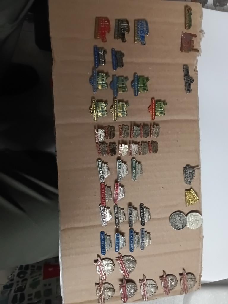 Diverse trein speldjes,Fleischmann-Trix- Express- Marklin., Verzamelen, Speldjes, Pins en Buttons, Ophalen of Verzenden, Gebruikt