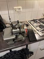 Kohler bik6, Hobby en Vrije tijd, Naaimachines en Toebehoren, Ophalen, Zo goed als nieuw, Lockmachine, Overige merken