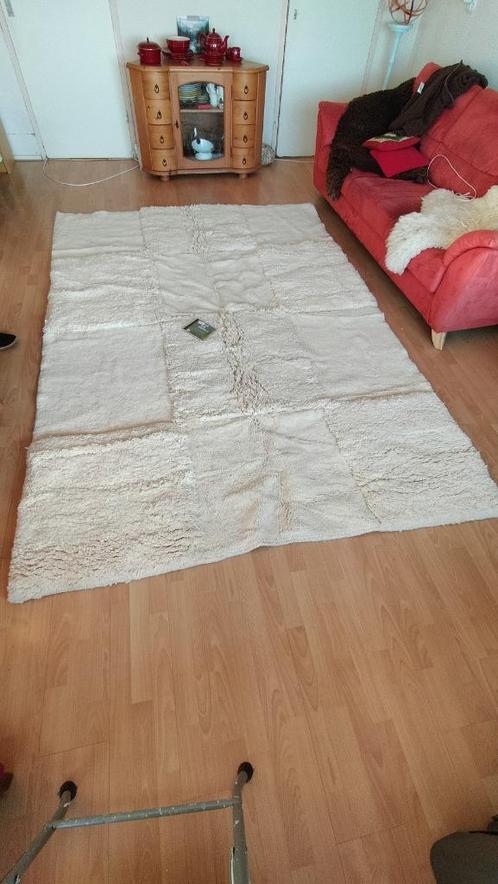 Hoogpolig geknoopt, wit, lichtcreme wollen tapijt, Huis en Inrichting, Stoffering | Tapijten en Kleden, Nieuw, 200 cm of meer