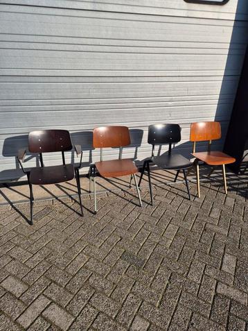 4x nieuwe galvanitas stoelen Prijs per stuk beschikbaar voor biedingen