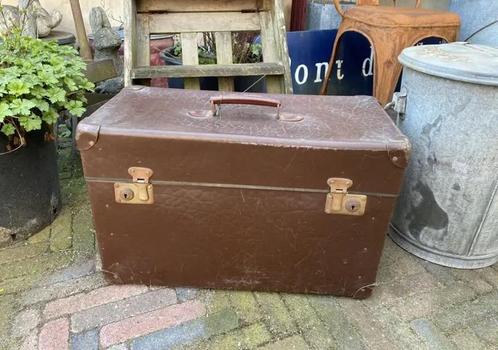 Leuke oude koffer, Antiek en Kunst, Curiosa en Brocante, Ophalen of Verzenden