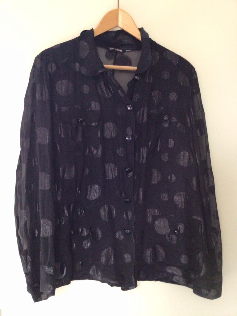 Blouse, designers zwart grote stip mt 42 Merk Punt Roma, Kleding | Dames, Ophalen of Verzenden, Zo goed als nieuw, Maat 42/44 (L)