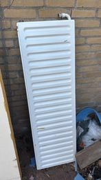 3 stuks RADSON radiatoren., Doe-het-zelf en Verbouw, Verwarming en Radiatoren, Ophalen, 30 tot 80 cm, Radiator, Zo goed als nieuw
