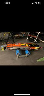 Genesis rc catamaran, Hobby en Vrije tijd, Modelbouw | Boten en Schepen, Ophalen of Verzenden