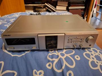 Sony TC-KE240 Cassettedeck - Zilver beschikbaar voor biedingen