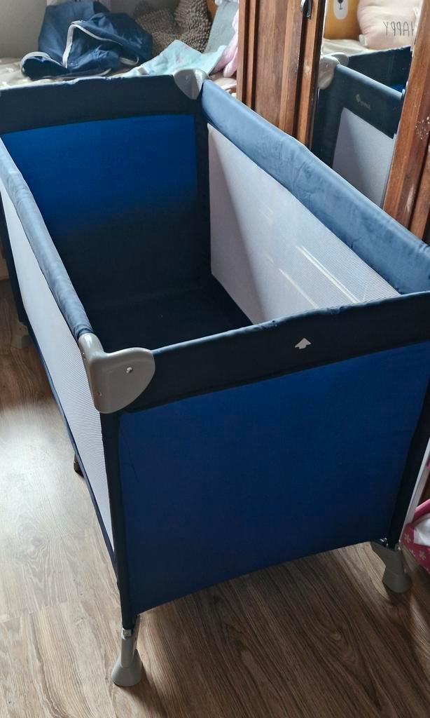 Campingbed met toebehoren, Kinderen en Baby's, Babywiegjes en Ledikanten, Zo goed als nieuw, Reisbedje, Ophalen