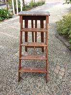 Oude vintage houten trap  schilderstrap., Doe-het-zelf en Verbouw, Ladders en Trappen, Ophalen, Zo goed als nieuw