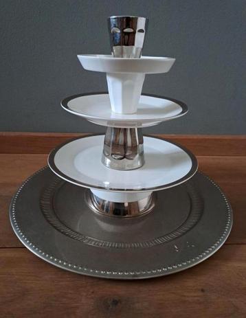 2 X ETAGÉRE PORSELEIN SERVIES CUPCAKE TOREN BUFFET BRUILOFT  beschikbaar voor biedingen