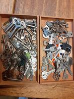 (oude)sleutels sleuteltjes fietssleutels, Overige typen, Gebruikt, Ophalen of Verzenden, IJzer