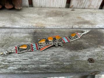 Prachtige Tibetaans zilveren armband met Turkoois en Amber. beschikbaar voor biedingen