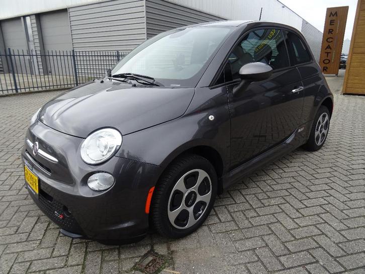 Fiat 500e 2014 Antraciet 24 kWh ZEER GOEDE EN MOOIE AUTO, Auto's, Fiat, Bedrijf, 500E, ABS, Airbags, Airconditioning, Alarm, Bluetooth