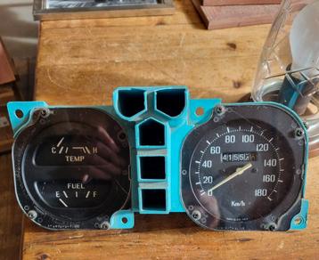Vintage instrument paneel DATSUN 120 A (F2 denk ik? )  beschikbaar voor biedingen
