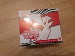 Elite Trainer Box White Flare - Sealed, Ophalen of Verzenden, Nieuw, Overige typen