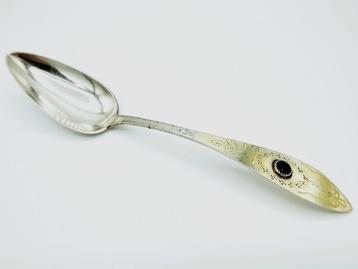 Zilveren lepel met granaat, Suhr, Wilster, 1830 beschikbaar voor biedingen