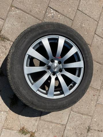 Band met velg Mercedes beschikbaar voor biedingen