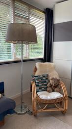 Klassieke schemerlamp met kristallen hangers, Huis en Inrichting, Ophalen of Verzenden, Gebruikt, Minder dan 100 cm