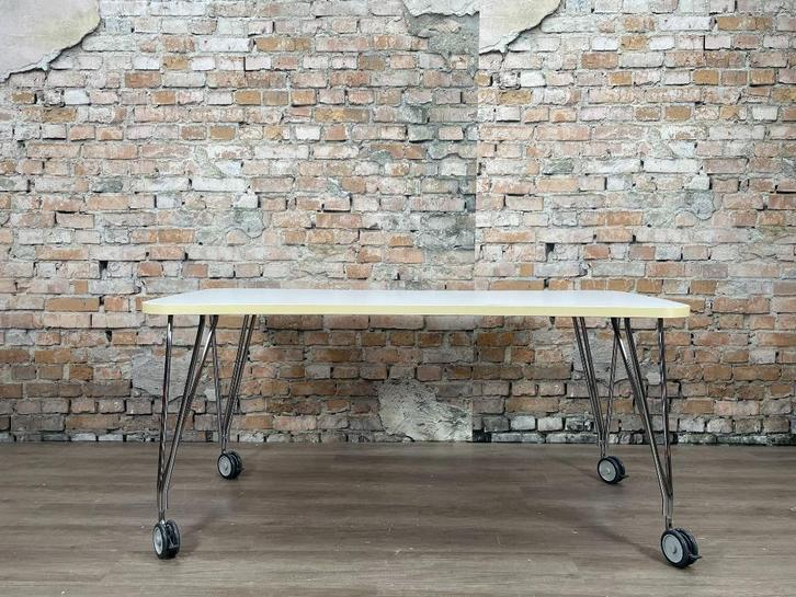 Kartell MAX Tafel bij TheReSales, Huis en Inrichting, Tafels | Eettafels, Zo goed als nieuw, 50 tot 100 cm, 150 tot 200 cm, Vijf personen of meer