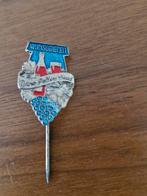 Sp 1655 Wijn Sociëteit Speldje - Vino Festive Guanz, Verzamelen, Speldjes, Pins en Buttons, Ophalen of Verzenden, Gebruikt, Overige onderwerpen