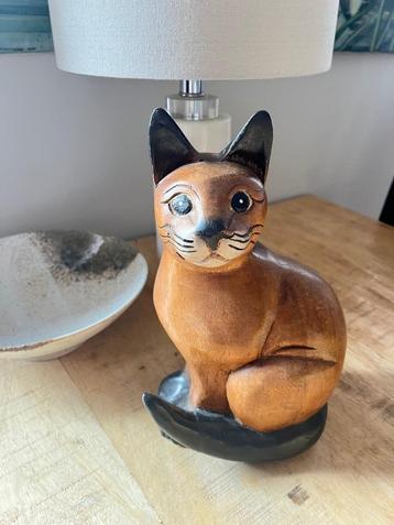 Beeldje kat beschikbaar voor biedingen