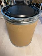 Ton / vat met sluitbare deksel, Ophalen, Zo goed als nieuw, Overige materialen, Met deksel