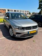 Volkswagen Tiguan 1.4 TSI 110KW/150PK My16 2017 Grijs, Auto's, Volkswagen, Voorwielaandrijving, Zwart, 4 cilinders, 150 pk