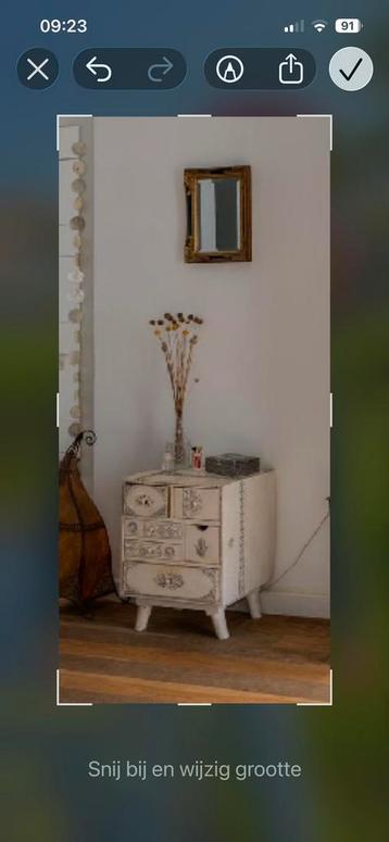 Vintage Nachtkastje/kastje met Lades beschikbaar voor biedingen