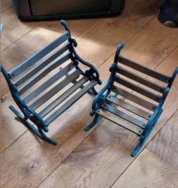 2 x Gietijzeren Poppenbankje- minibankje beschikbaar voor biedingen