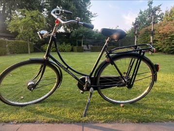 Nette oma fiets gazelle beschikbaar voor biedingen