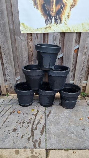 Zwarte Bloempotten Set (6 stuks) beschikbaar voor biedingen
