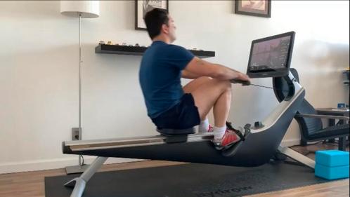 Hydrow Roeitrainer - Virtuele Roei-ervaring, Sport en Fitness, Fitnessapparatuur, Zo goed als nieuw, Roeitrainer, Armen, Aluminium