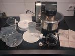 Keukenmachine Bosch met veel accessoires, Witgoed en Apparatuur, Keukenmixers, Ophalen of Verzenden, Zo goed als nieuw, 3 snelheden of meer