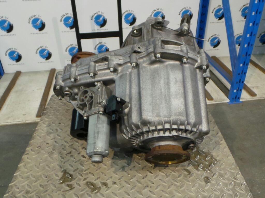 LANDROVER RANGE ROVER TUSSENBAK 2012, Ophalen of Verzenden, Gebruikt, Stiba lid