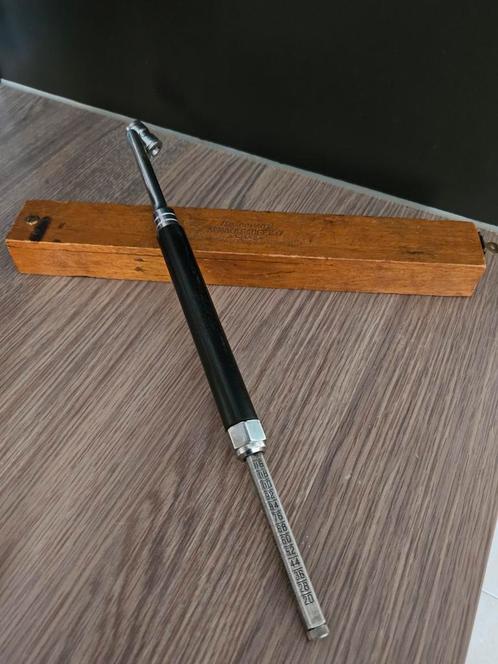 Vintage Universal Bandenspanningsmeter in Doos, Antiek en Kunst, Antiek | Gereedschap en Instrumenten, Ophalen of Verzenden