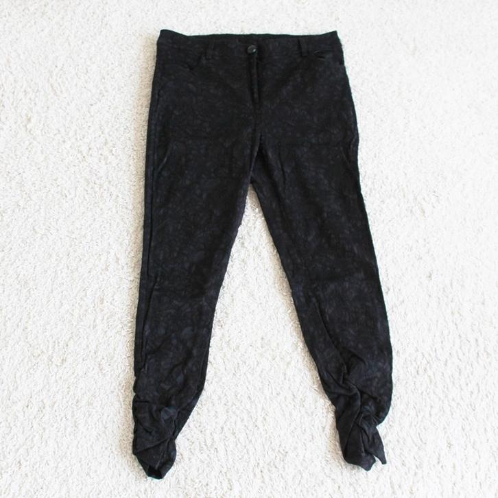 Mooie M&S Broek 401 (Maat 44) - 40 € 20,-, Kleding | Dames, Broeken en Pantalons, Zo goed als nieuw, Maat 42/44 (L), Zwart, Lang